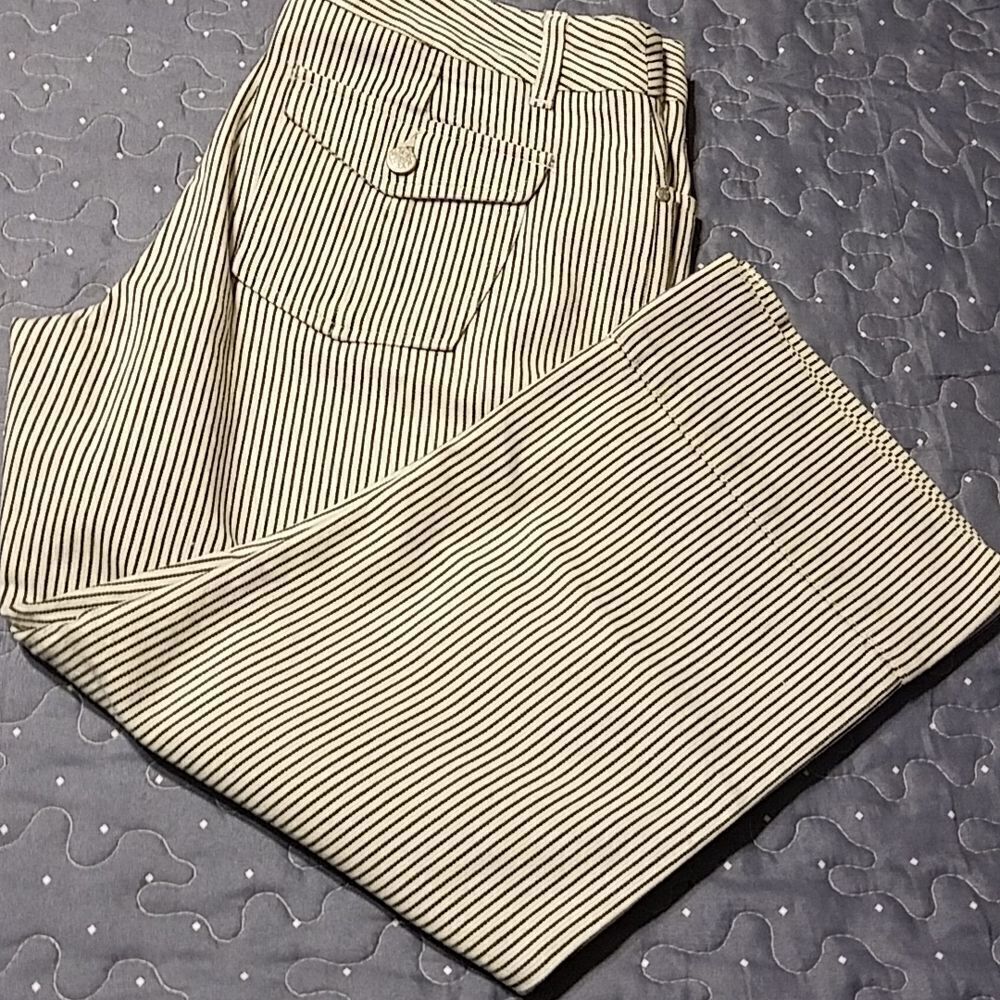 Striped Capris size 7/8